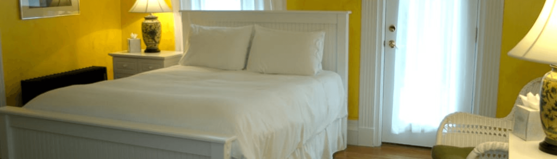 yellow bedroom